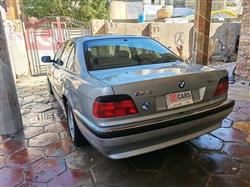 بي ام دبليو الفئة 7